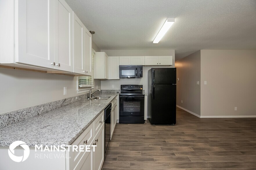 Building Photo - 4542 Lisa Dr