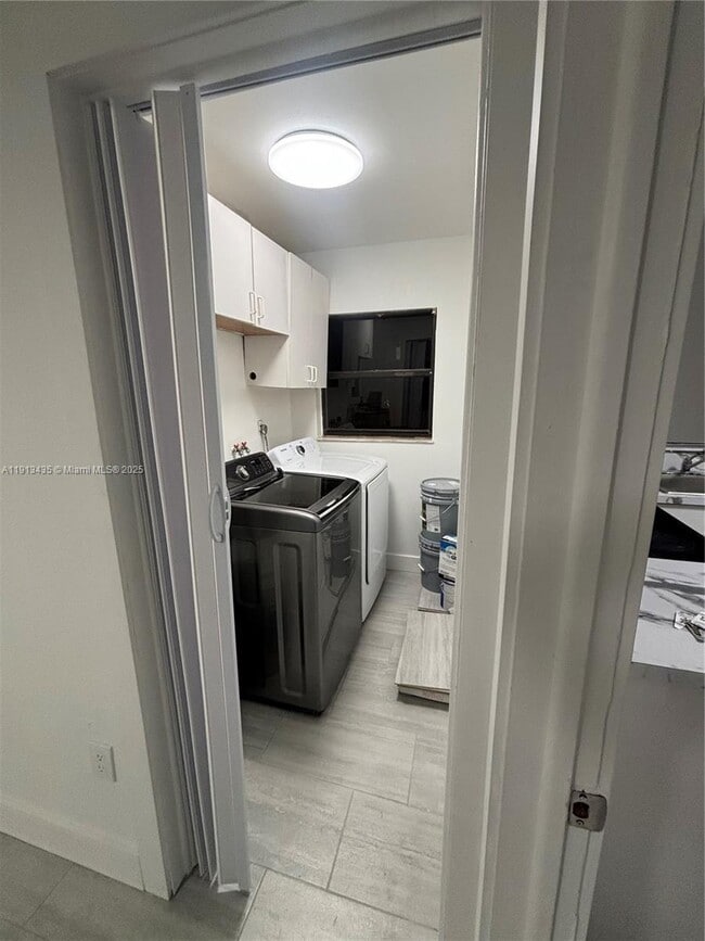 Building Photo - 1799 SW 36th Ave