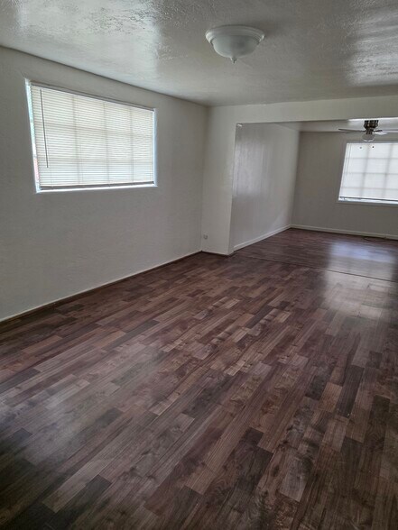 Building Photo - 2814 Bel Air Dr NE