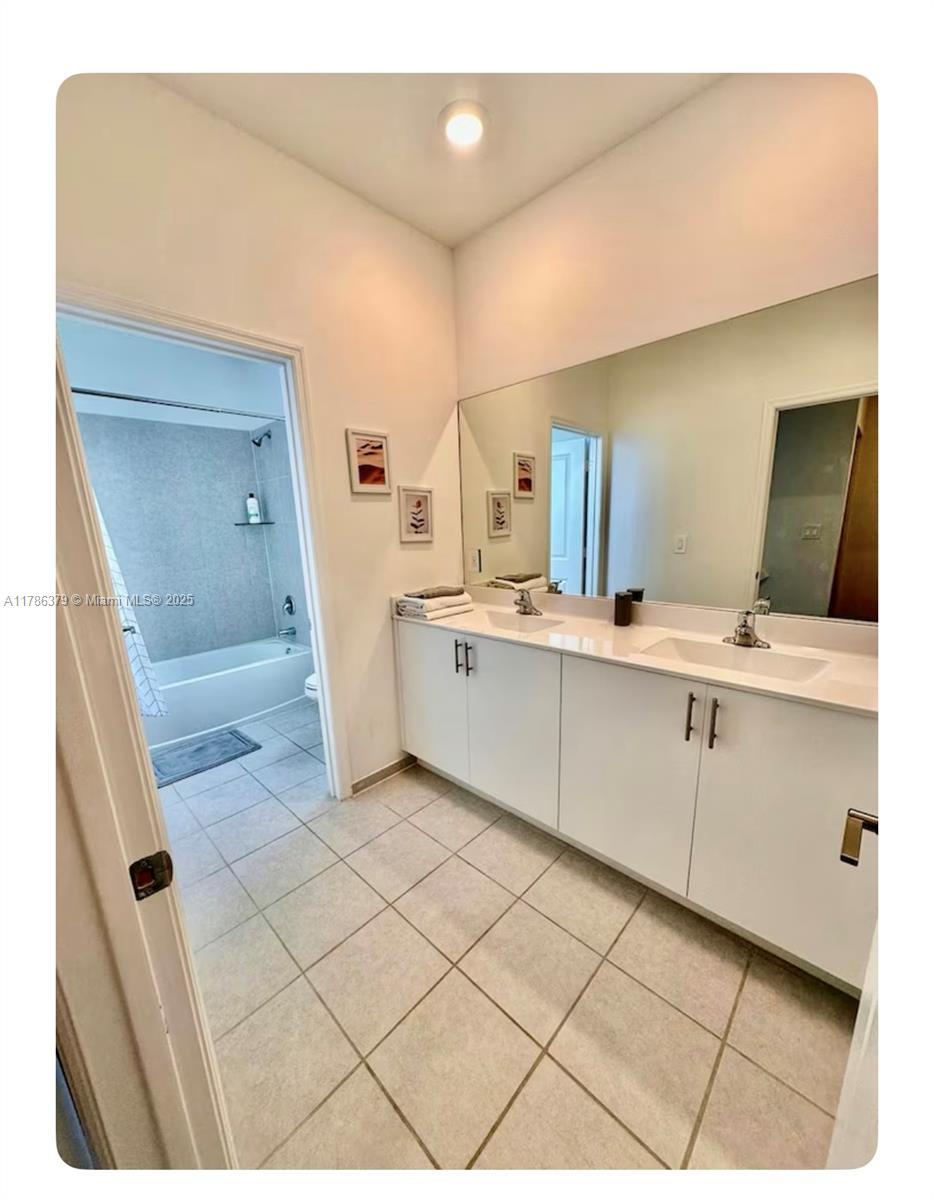 Building Photo - 13623 SW 184th Ter