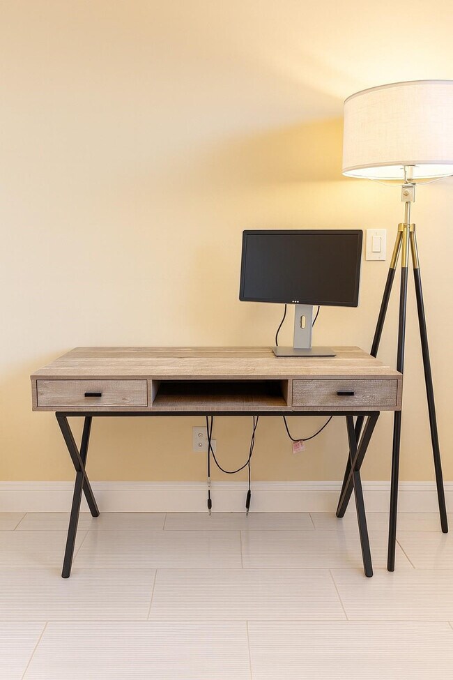 Building Photo - 6161 NW 2nd Ave