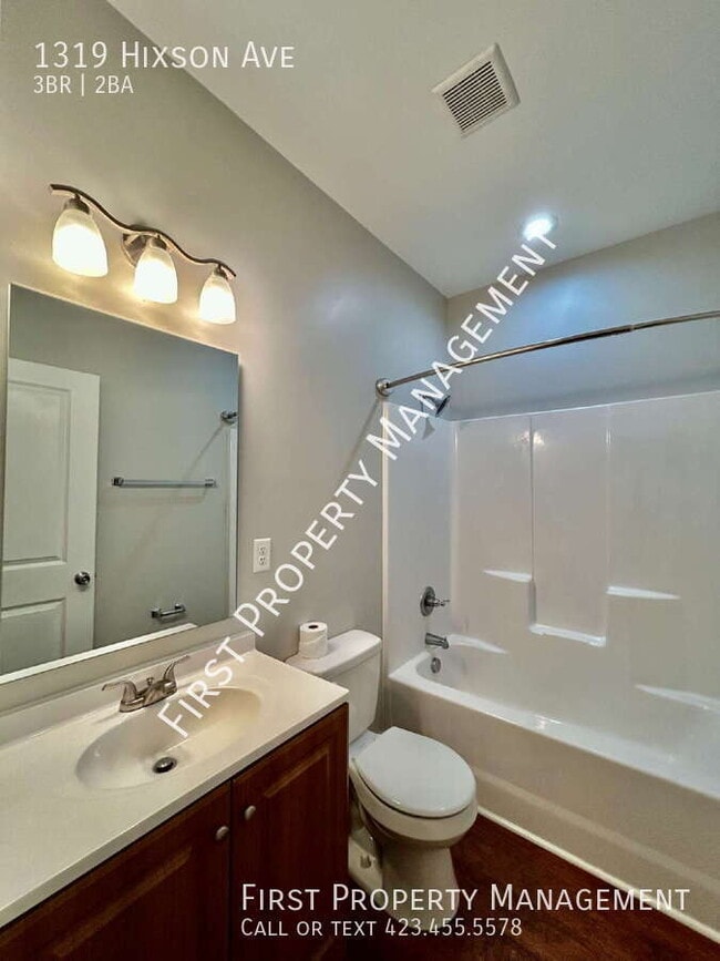 Building Photo - 1319 Hixson Ave