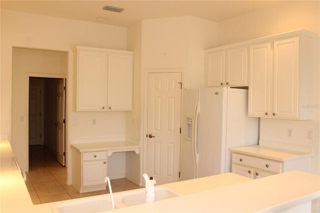 Building Photo - 11257 28th St Cir E