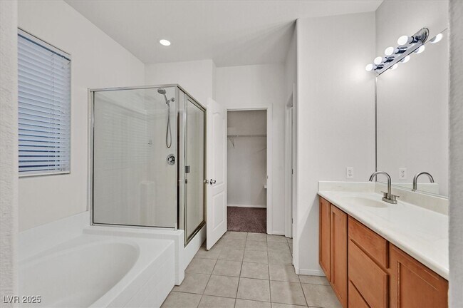 Building Photo - 2520 W San Miguel Ave