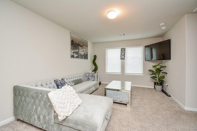 Building Photo - 29623 Juniper Ct
