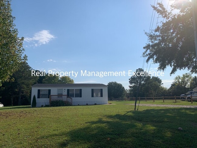 Building Photo - Quaint Renovated Home, Near Education Faci...