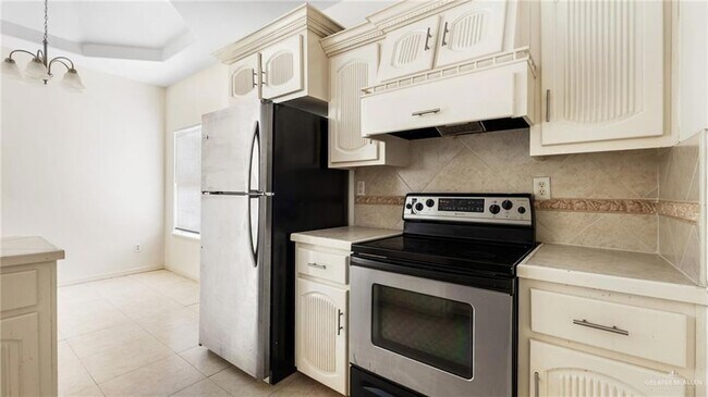 Building Photo - 2013 Agua Fina Ave