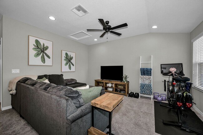 Building Photo - 30179 Southwell Ln