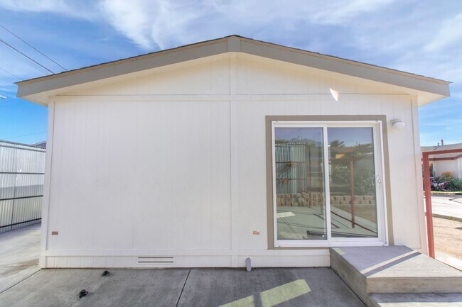 Building Photo - New Build 2 Bedroom / 2 Bath + Office Home in Mount Hope!