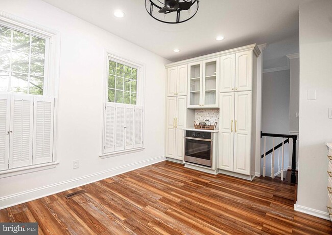 Building Photo - 26 Alderman Ct
