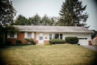 Building Photo - **Classic Living in the Heart of Millersville**