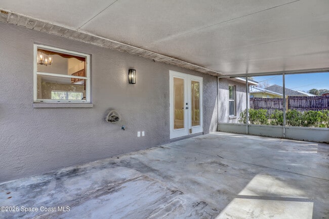 Building Photo - 4165 Eola Ave