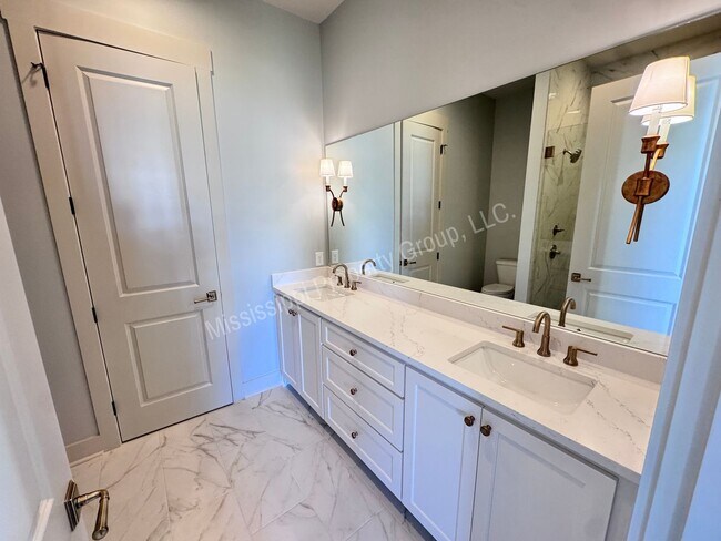 Building Photo - The Southern - 3BR/3BA For Rent