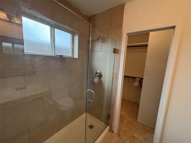 Building Photo - 6722 Underhill St