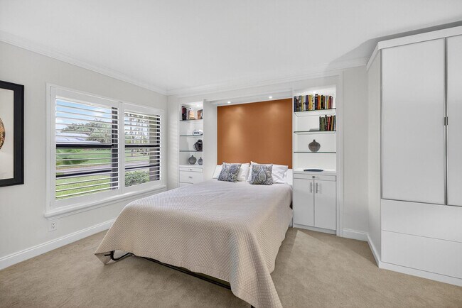 Building Photo - 2801 Deer Creek Country Club Blvd