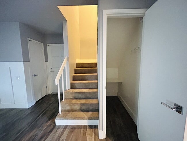 Building Photo - 134 Hartnell Pl