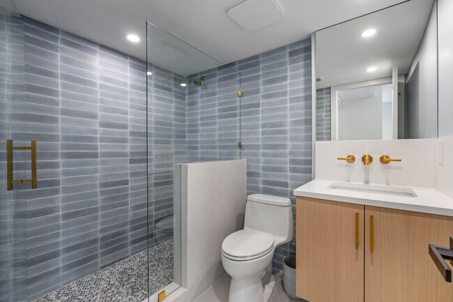 Building Photo - 10410 S Ocean Dr