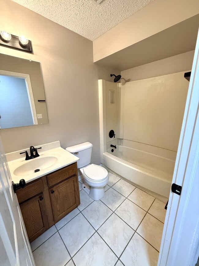 Building Photo - 705 Gordon Smith Blvd