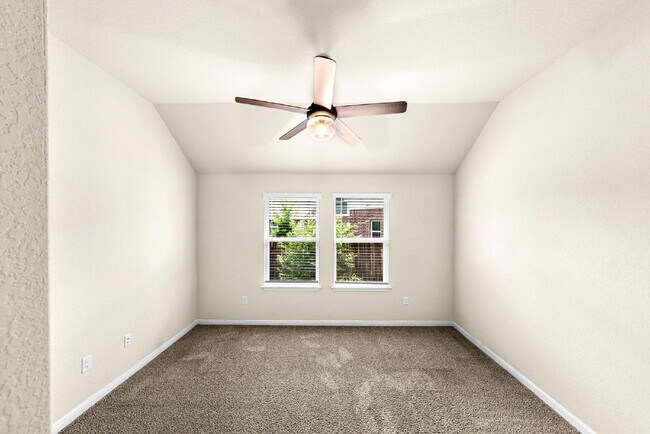Building Photo - Greenbelt - Cul De Sac - Oversized Homesite