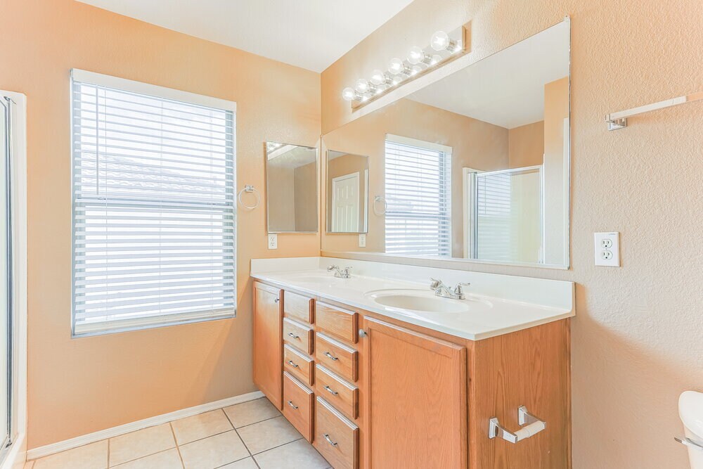 Building Photo - 3354 S Colt Dr