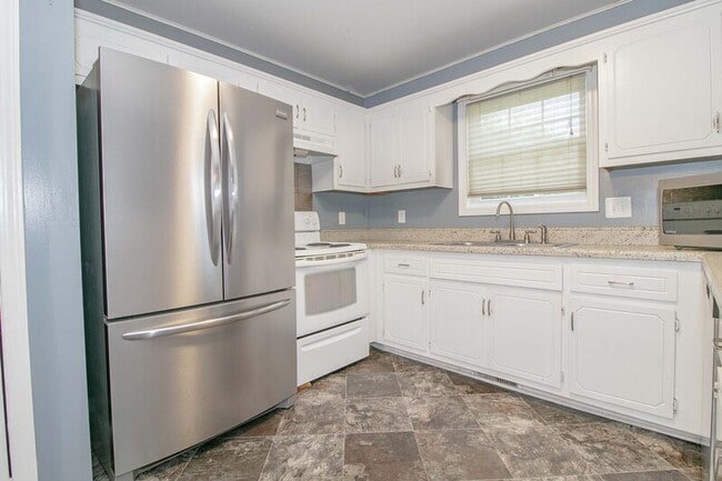 Building Photo - 1634 Hannibal Dr