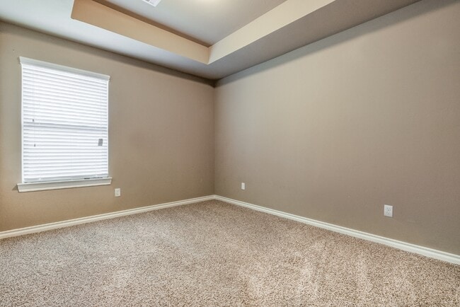 Building Photo - 15900 Cantera Creek Dr