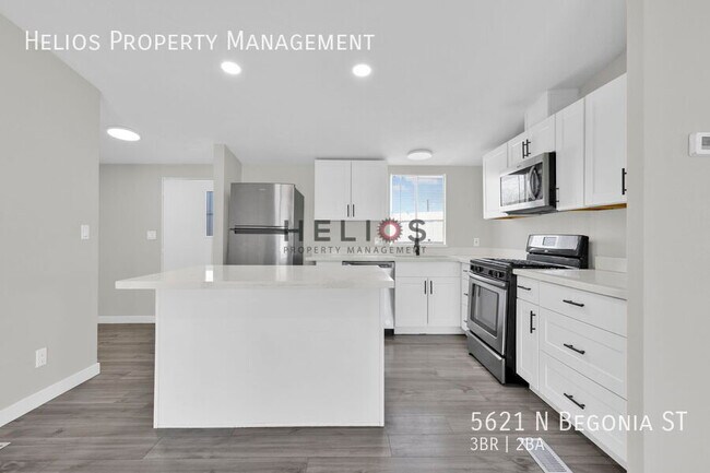 Building Photo - 5621 N Begonia St