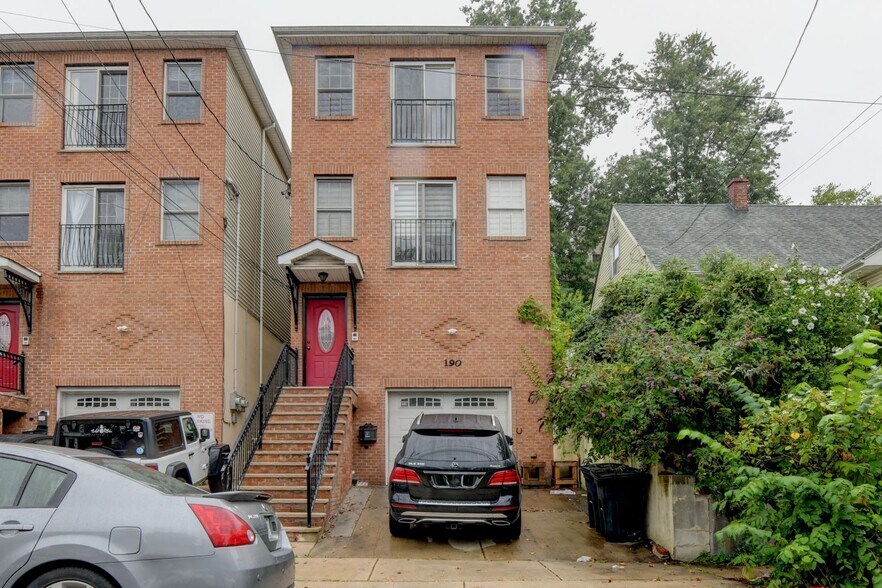 Building Photo - 190 Terrace Ave