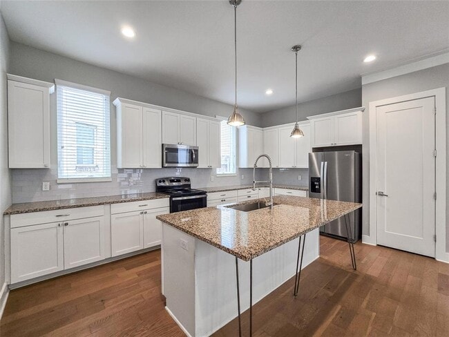 Building Photo - 8518 Fathom Cir