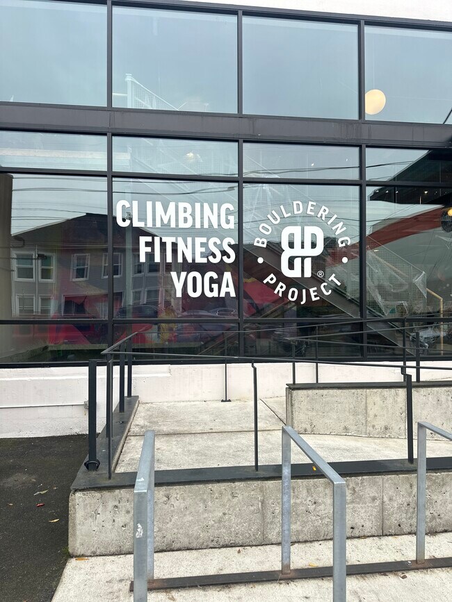 Building Photo - 1401 N 36th St