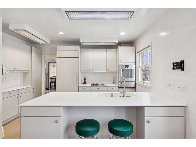 Building Photo - 1197 W Como Blvd