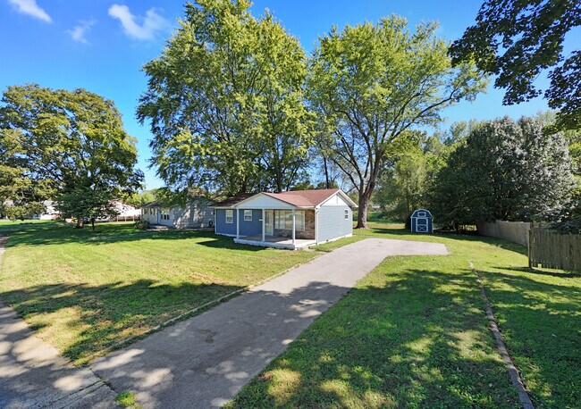 Building Photo - 9229 Donerail Way