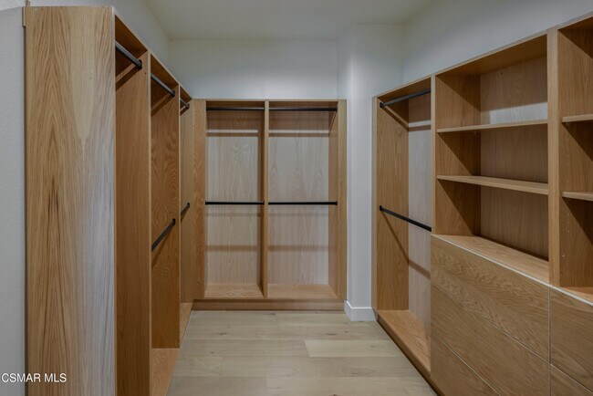 Building Photo - 24005 Clarington Dr