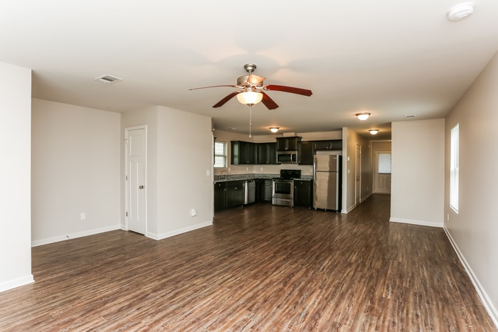 Building Photo - 5205 Tew Ln SW