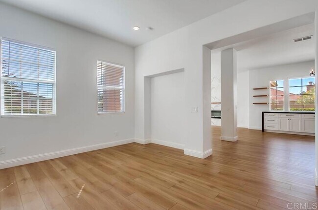 Building Photo - 774 Glenhart Pl