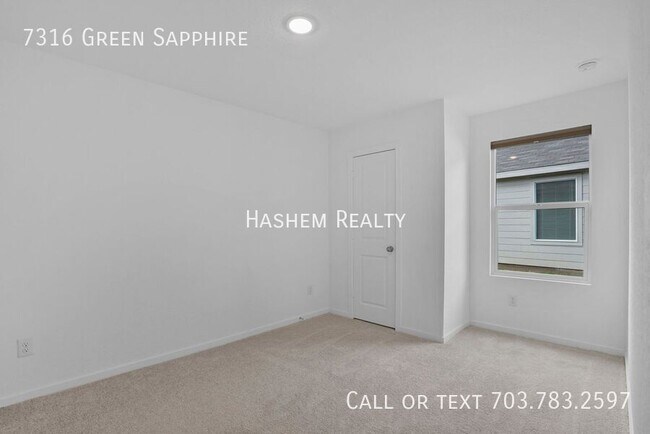 Building Photo - 7316 Green Sapphire