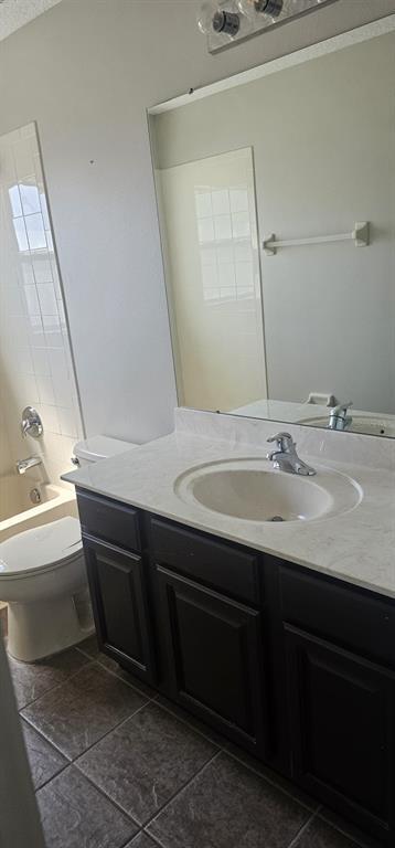 Building Photo - 8500 Palm Harbor Dr