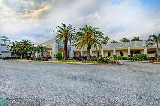 Building Photo - 1801 Eleuthera Point