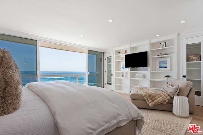 Building Photo - 11874 S Beach Club Way