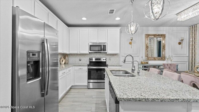 Building Photo - 1320 Lara Cir