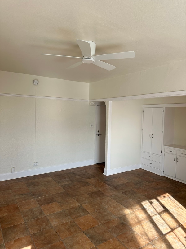 Building Photo - 1922 Highland Ave