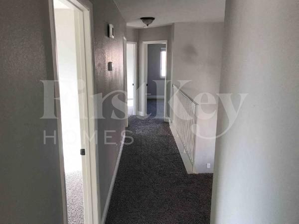 Building Photo - 5620 Royal Castle Ln