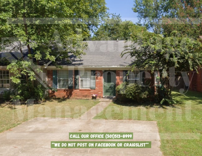 Primary Photo - 16 Brierwood Cir