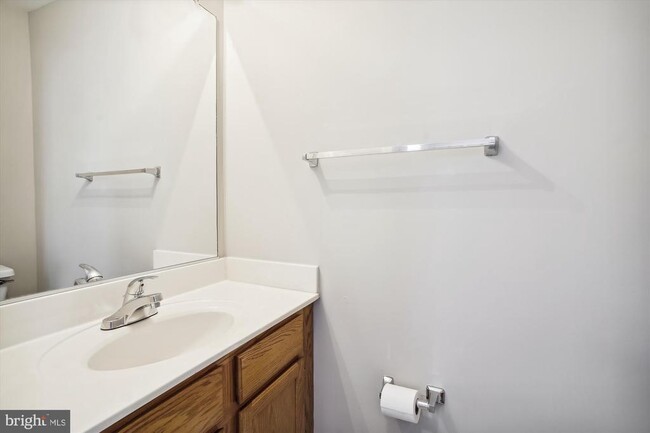 Building Photo - 14705 Flower Hill Dr