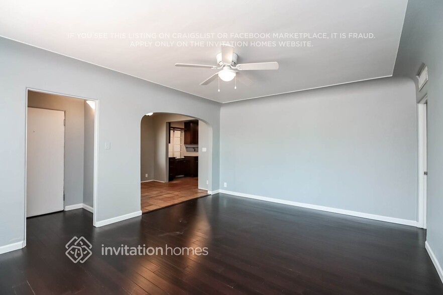 Building Photo - 1507 W Mitchell Dr