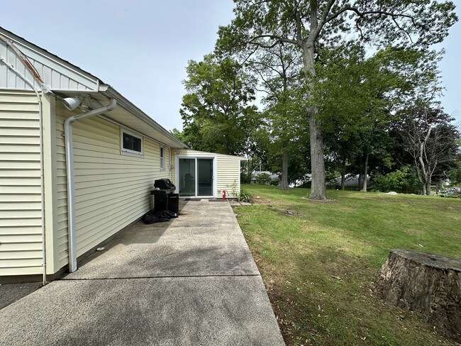 Building Photo - 6 Tarinelli Cir