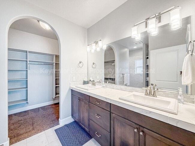 Building Photo - 9753 W Wildbranch Dr