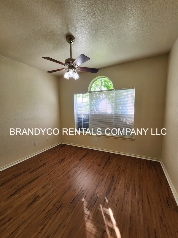 Building Photo - 3214 Rampart Loop