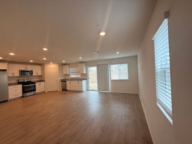 Building Photo - Beautiful newer 3-Bedroom home is now renting