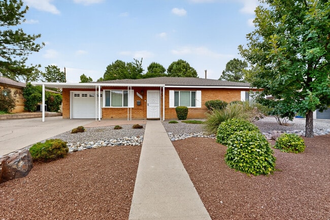 Primary Photo - 2020 Hendola Dr NE